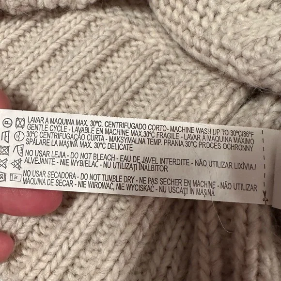 Lara Knit size medium wool blend wide turtleneck sweater - Picture 6 of 8